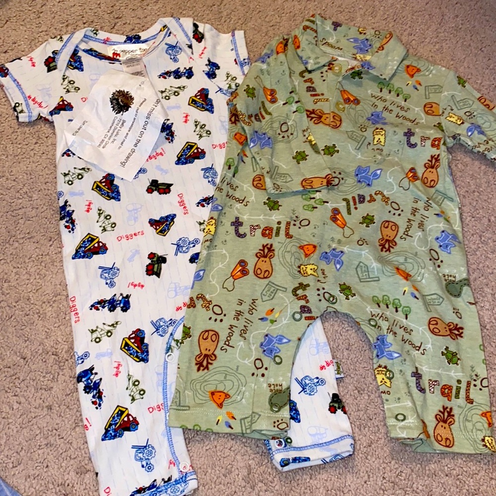 Infant pajamas/outfits